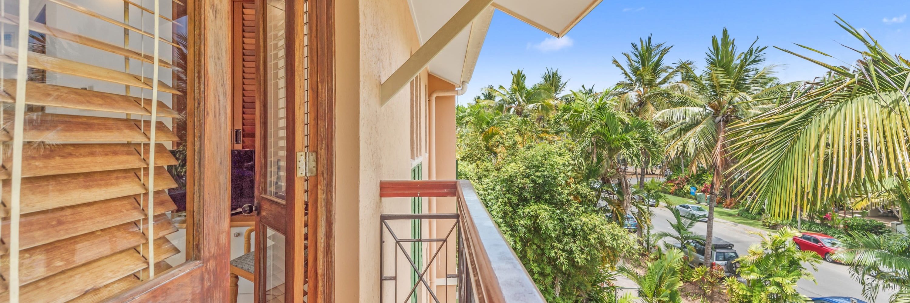 Port Douglas Apartments Martinique on Macrossan